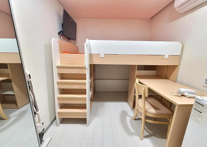 Hostel Yellow Monster In Hongdae *